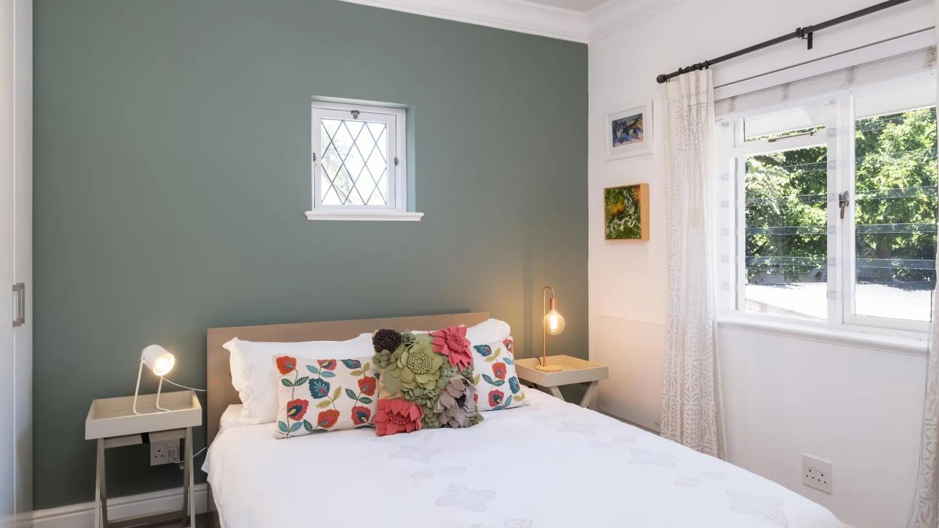 Apartment Salisbury Quiet Communal Garden Cape Town South Africa