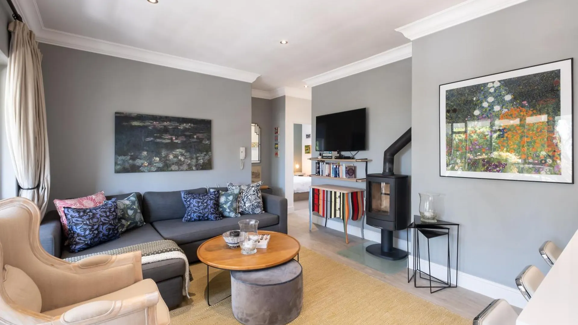 Salisbury Quiet Communal Garden Cape Town Daire